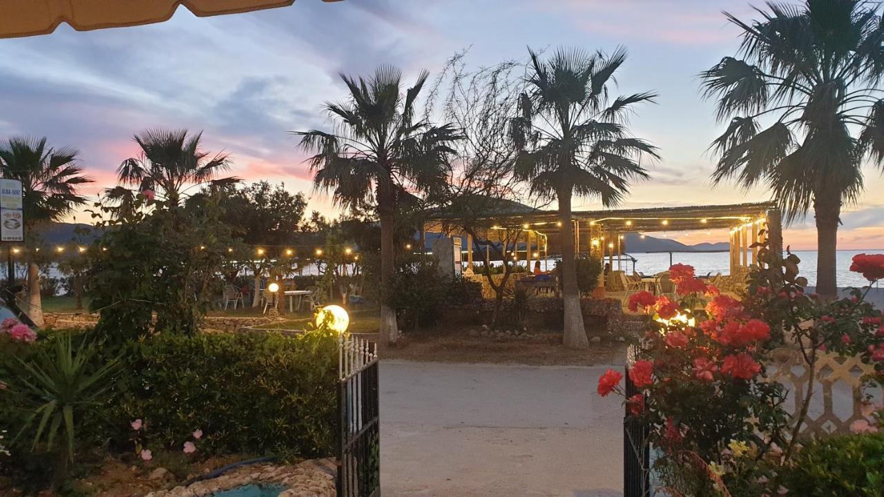 Hotel Alba-Gert Bashkia e Orikumit Exteriör bild