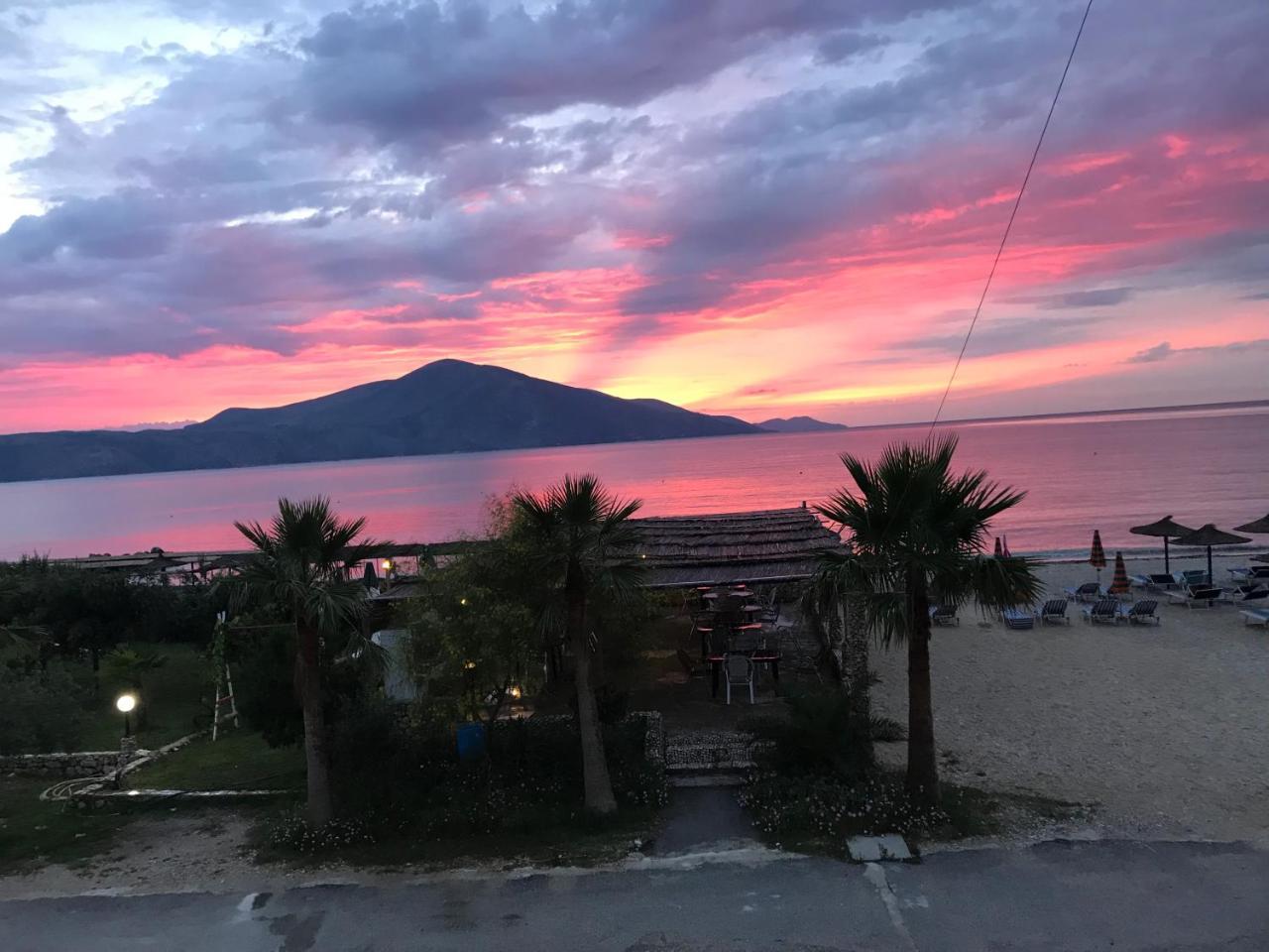 Hotel Alba-Gert Bashkia e Orikumit Exteriör bild