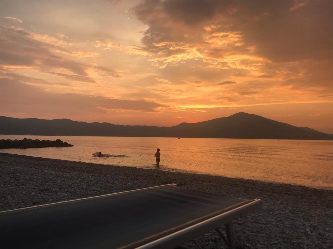 Hotel Alba-Gert Bashkia e Orikumit Exteriör bild